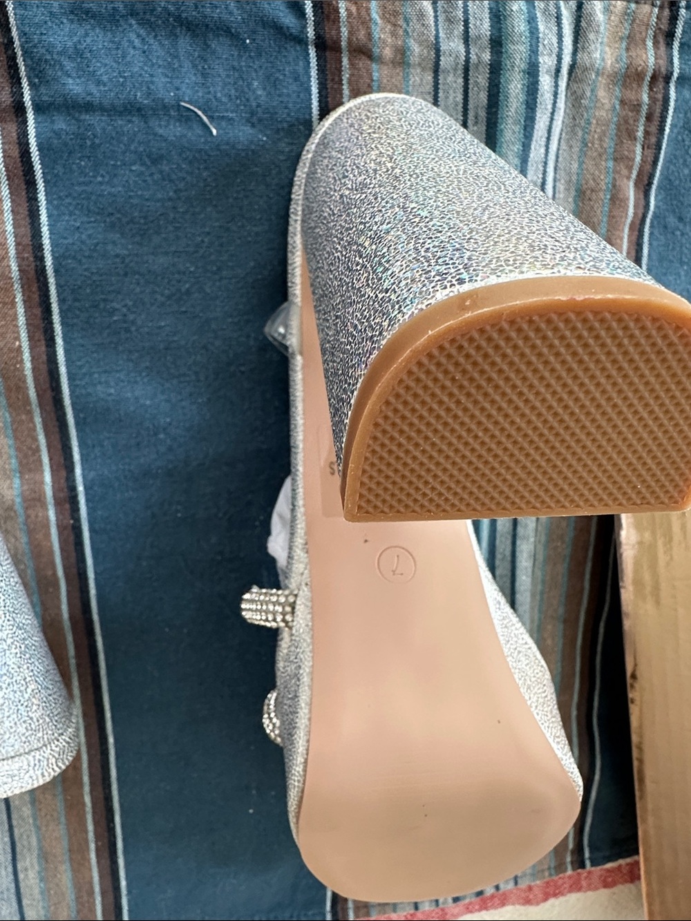 👡 Silver Rhinestone Platform Sandals - Picture 6 of 11